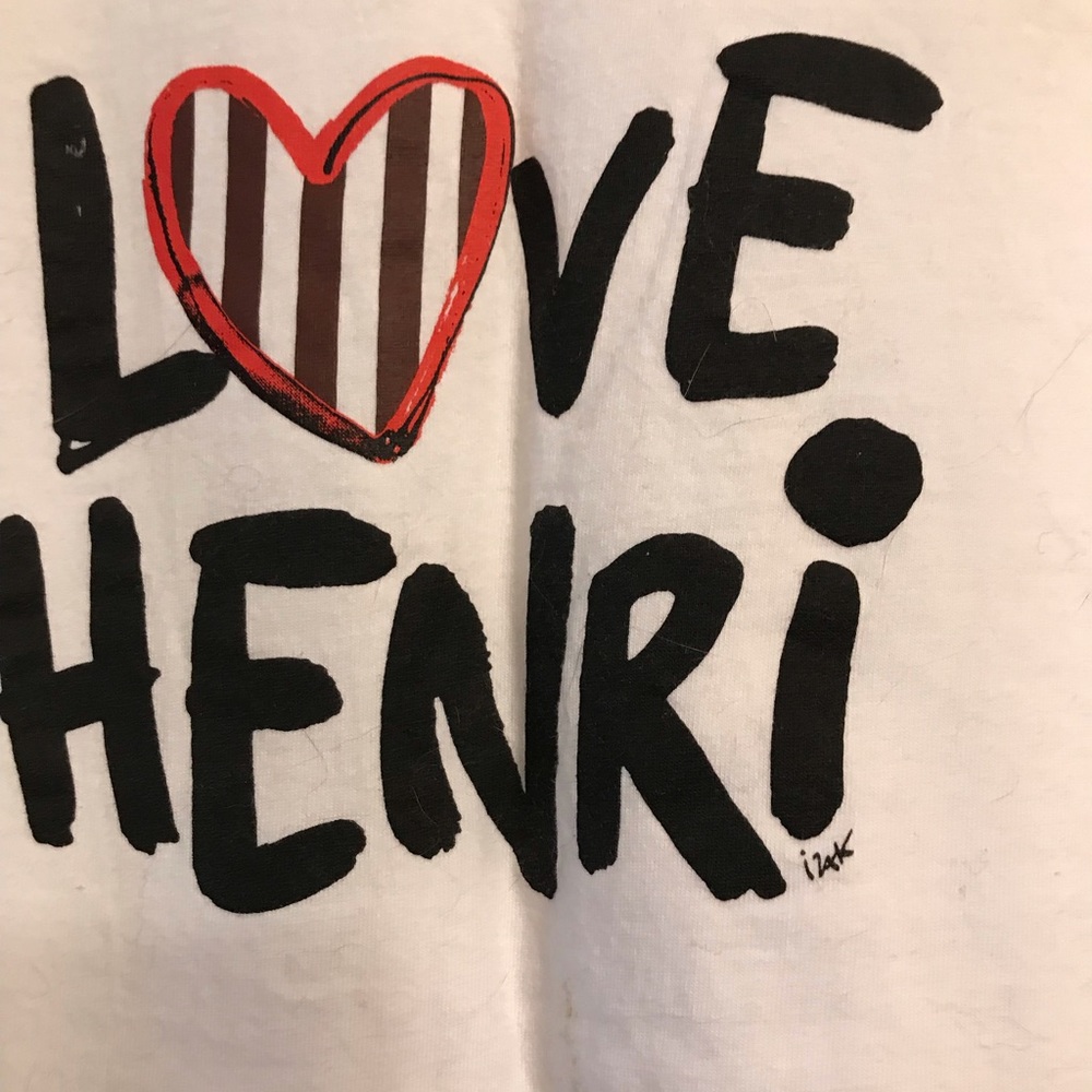 Henri Bendel LOVE HENRI Short Sleeved Tee. Size M/L. EUC